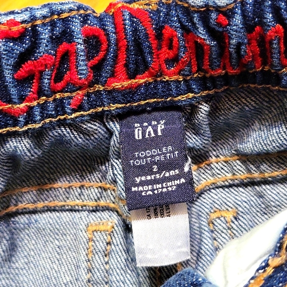 Gap denim embrodiered flare jeans - Picture 3 of 7